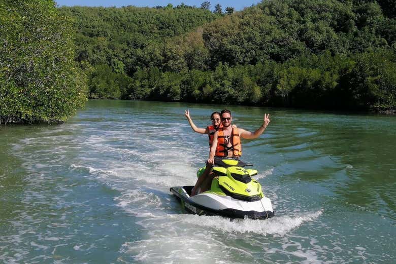 Tour en moto de agua por la bahía de Phang Nga