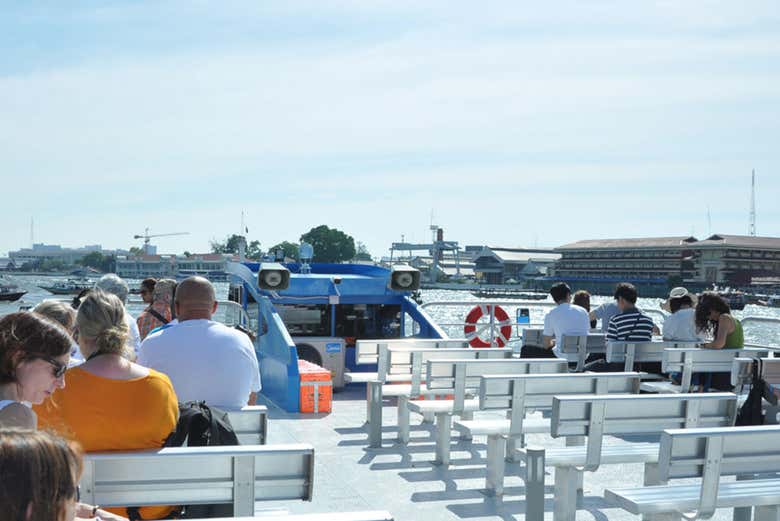 Barco turístico de Bangkok