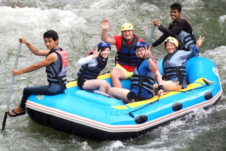 Rafting en el río Song Phreak