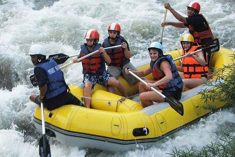 Rafting en el río Song Phreak