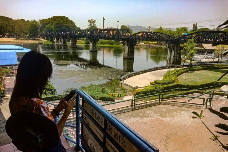 Excursión al Mercado Flotante de Damuan Saduak y el río Kwai