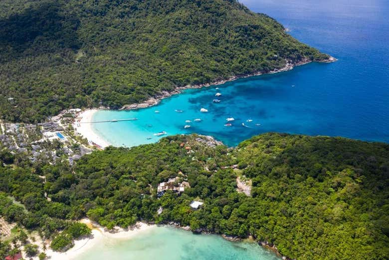 Excursión a las islas Mai Thon, Racha y Coral