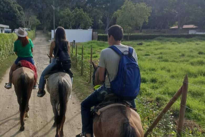 Rafting en Santa Fe de Antioquia + Paseo a caballo