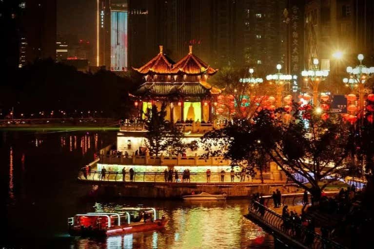 Crucero nocturno por Chengdú