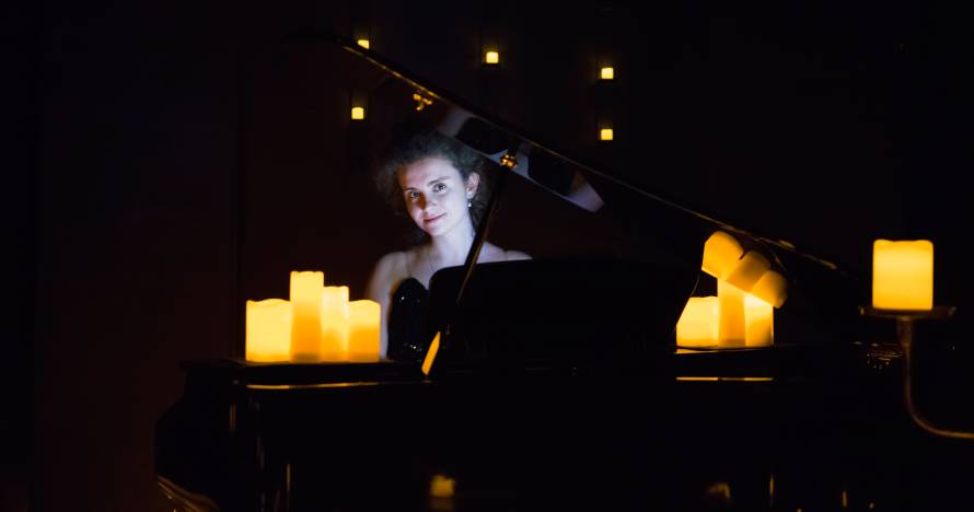 Chopin & Ludovico Eiunadi a la luz de las velas