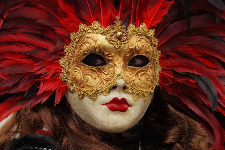 Fiesta de carnaval en el Galeón Veneciano