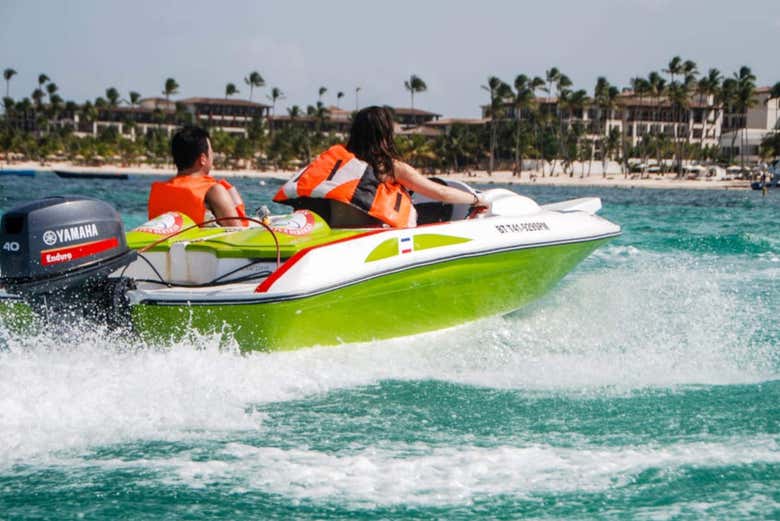 Conducción de lancha rápida en Punta Cana