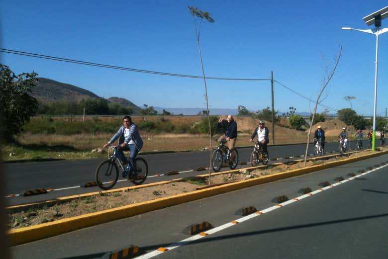 Tour en bicicleta por Santa María del Tule