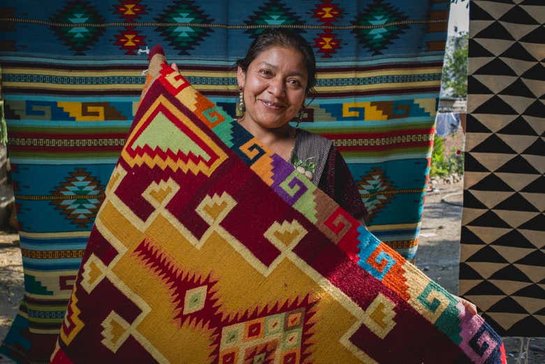 Excursión a Tule y Teotitlán del Valle + Fábrica de mezcal