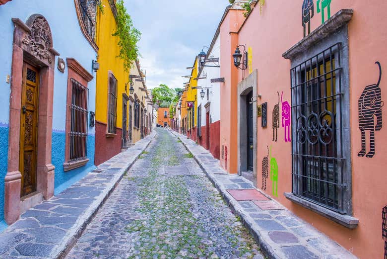 Excursión a San Miguel de Allende + Aguas termales
