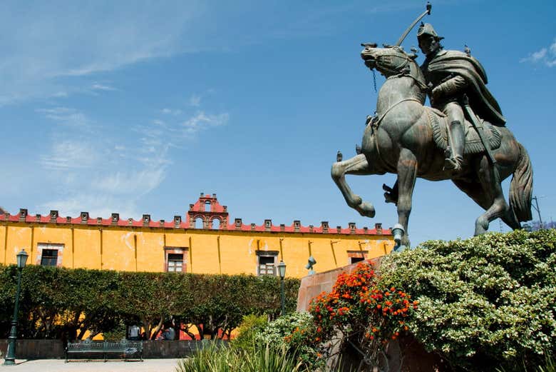 Excursión a San Miguel de Allende + Aguas termales