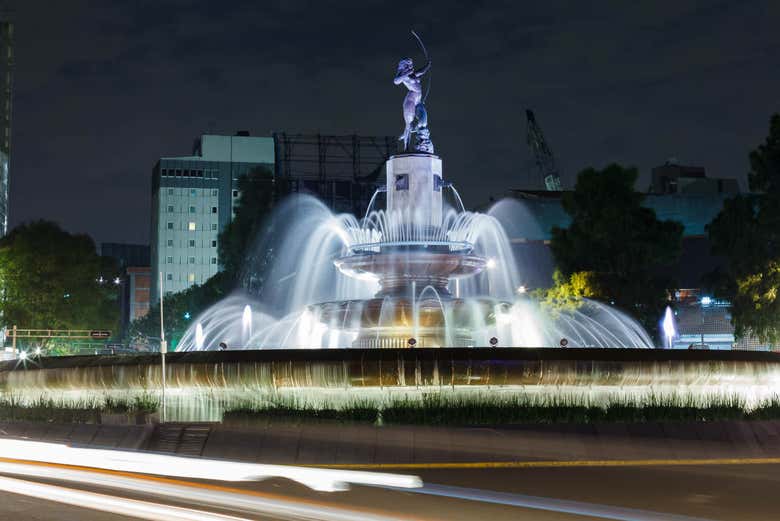 Tour nocturno en autobús descapotable