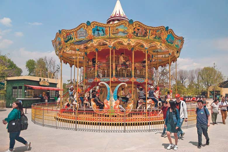 Entrada para las atracciones mecánicas de Aztlán Parque Urbano