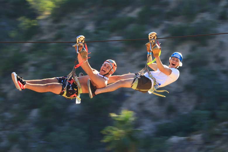 Entrada a Monster Ziplines