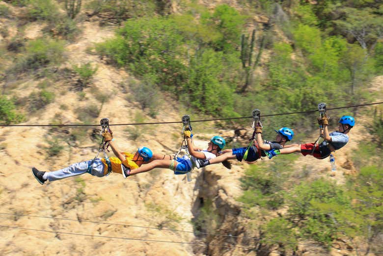 Entrada a Monster Ziplines