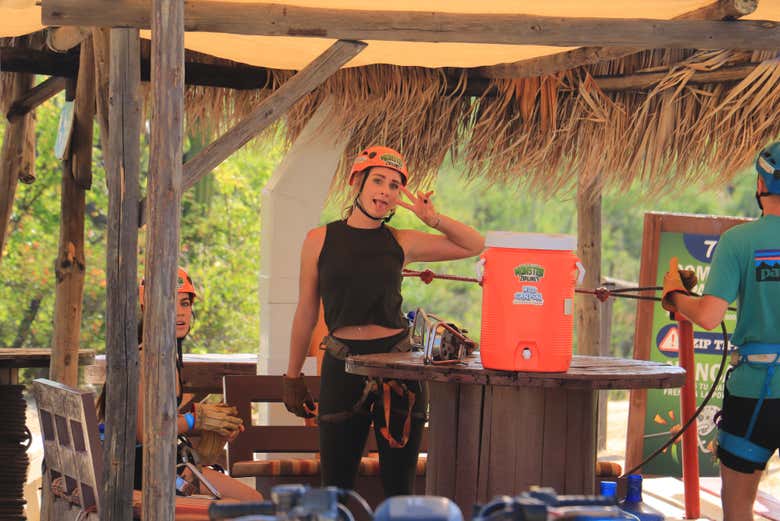 Entrada a Monster Ziplines