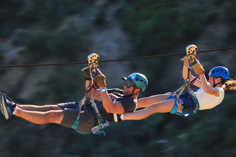 Entrada a Monster Ziplines
