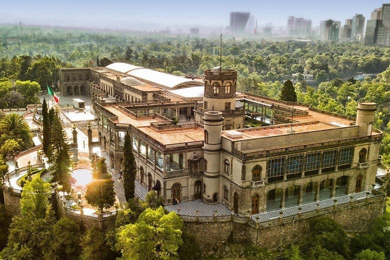 Entrada al Castillo de Chapultepec sin colas
