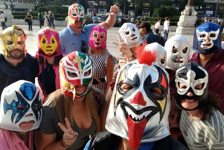 Visita a una cantina + Espectáculo de Lucha Libre