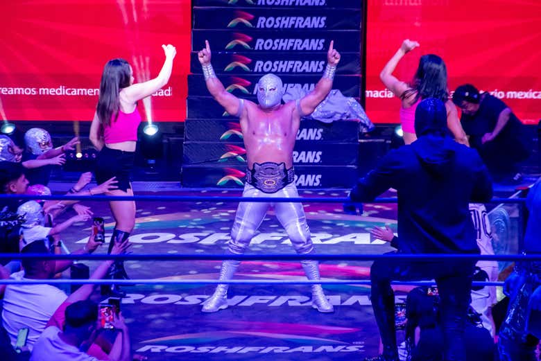 Visita a una cantina + Espectáculo de Lucha Libre