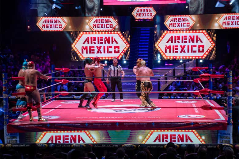 Visita a una cantina + Espectáculo de Lucha Libre