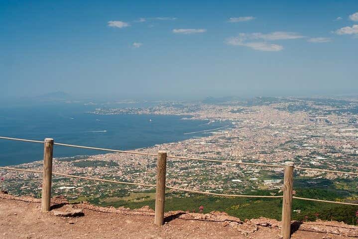 Excursión al Vesubio y Herculano