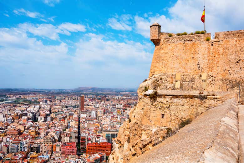Free tour por el castillo de Santa Bárbara