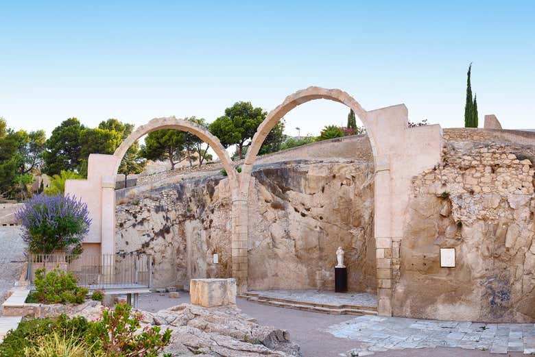 Free tour por el castillo de Santa Bárbara