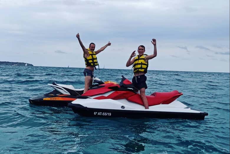 Tour en moto de agua por la bahía de Palma