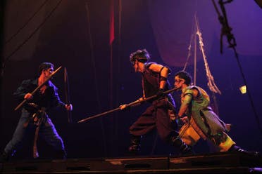 Cena con espectculo en barco pirata