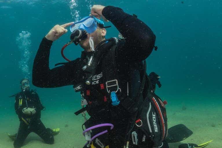 Bautismo de buceo en Barcelona