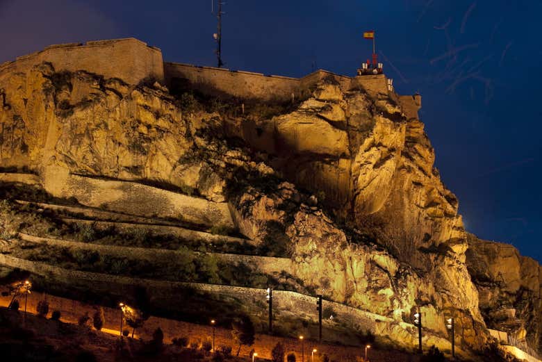 Free tour de los misterios y leyendas de Alicante