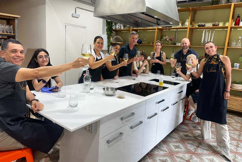 Clase de cocina de tapas y paella en Madrid