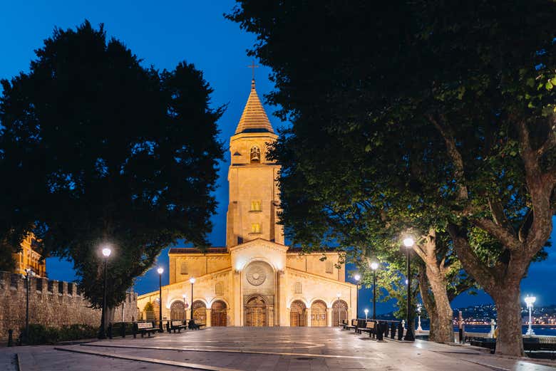 Free tour de los misterios y leyendas de Gijón