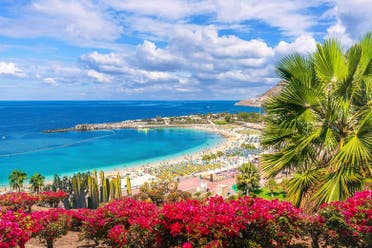 Catamarn por las costas de Puerto Rico