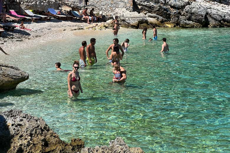 Excursión a Karaburun y cueva Haxhi Ali