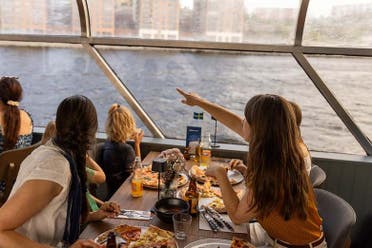 Crucero con pizza en Estocolmo