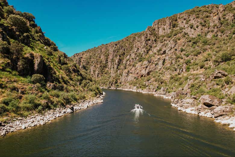 Paseo en barco por el Parque Natural del Duero Internacional