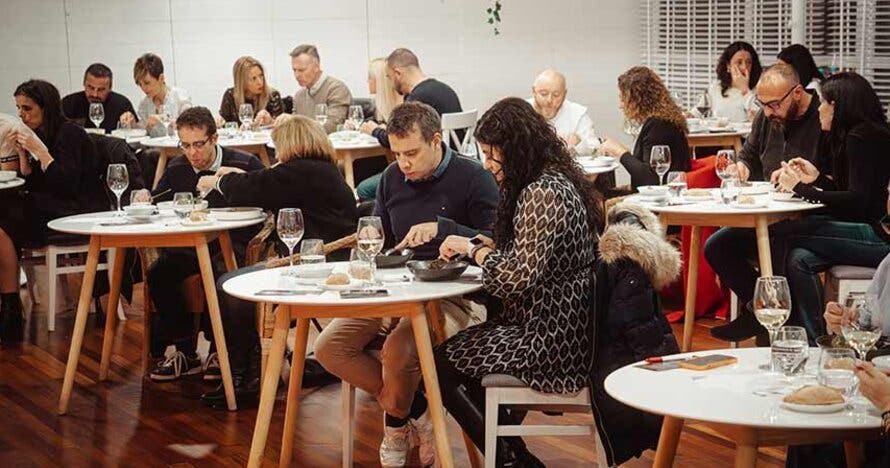 La Cena Criminal: Un cadáver en el Louvre
