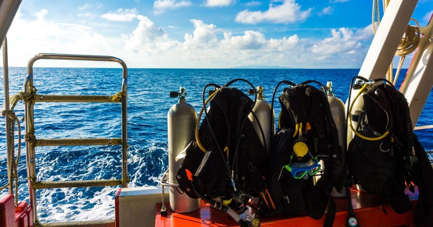 Bautizo de buceo en barco