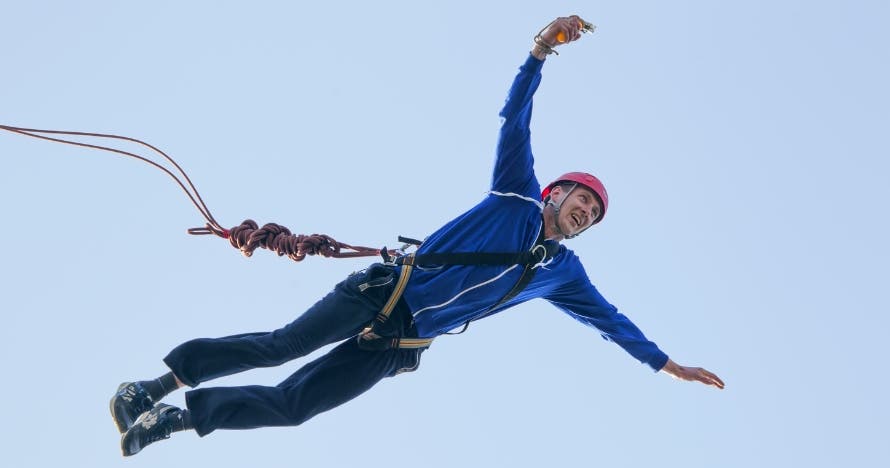 Puenting, siente la adrenalina de saltar al vacío