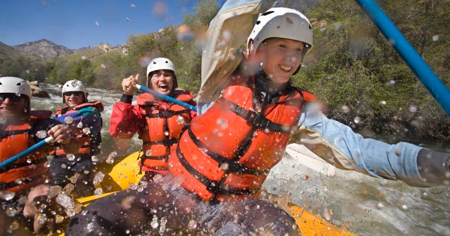 Emoción y aventura: rafting, barrancos, hidrospeed y paseo a caballo
