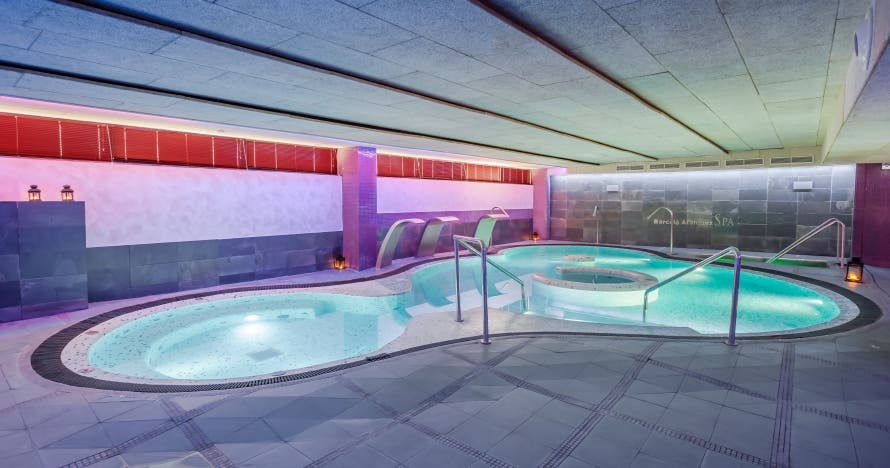 Serenidad en agua: descubre el circuito experiencia spa
